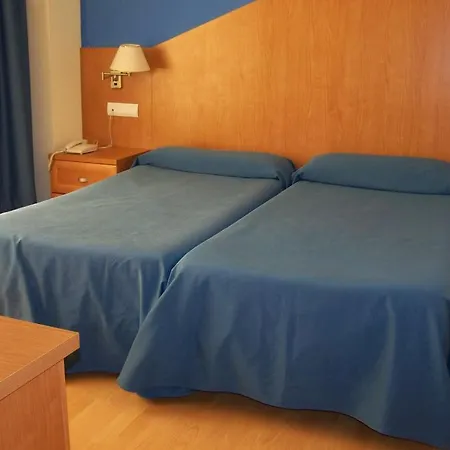 Hotel Estrella Del Alemar 3*