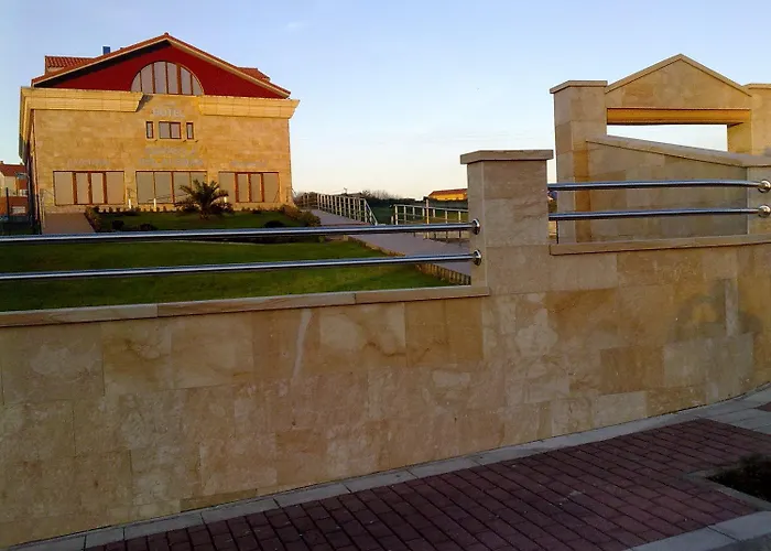 Estrella Del Alemar 3*