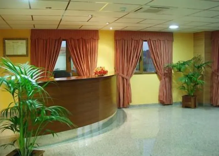 Hotell Estrella Del Alemar 3*